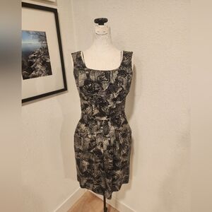Banana Republic black and grey abstract print sleeveless sheath dress.